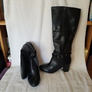 Karen Scott Galee Boots NWOT